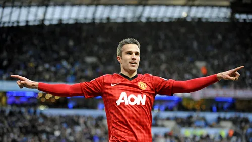 Van Persie face de toate la United:** Olandezul i-a sugerat lui Ferguson care ar trebui să fie primul transfer al iernii: Nani este ca și plecat