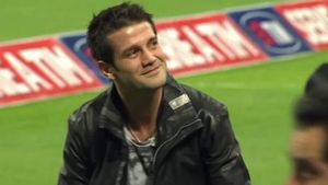 Chivu, relaxat din mijlocul familiei: "Noroc că soția mea se uită la meciuri cu mine că altfel nu vedeam telecomanda"