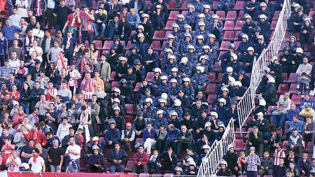 Dinamoviștii vor fi protejați de cordoane de jandarmi