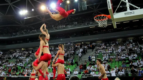 VIDEO | Dunking Devils revin la București! Super show în Băneasa Shopping City, în weekend