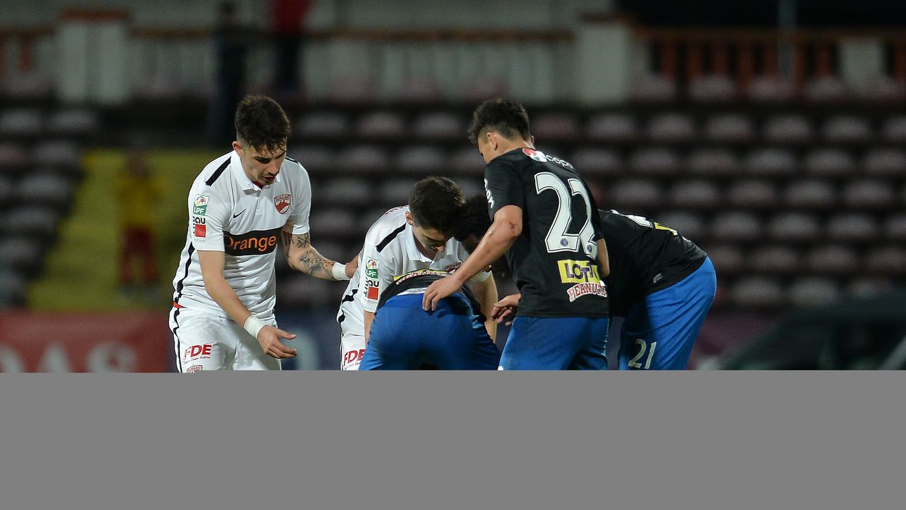 Mărturia cutremurătoare a lui Florin Tănase: "Eu le ziceam să-i bage mâna-n gură să nu-și înghită limba, iar doctorul mi-a zis că respiră". Atacantul Viitorului îl contrazice pe medicul Bătineanu