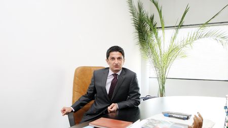 Birou spartan