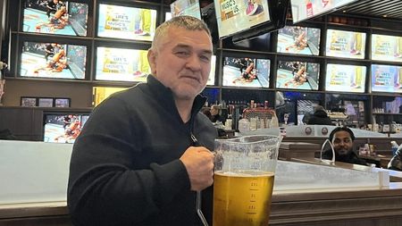 Decizia luată de Leonard Doroftei, după ce a primit o bucată dintr-o hală pentru a-și face sală, iar camioanele umblă pe străzile din Canada cu chipul său pe ele! Răsturnare de situație incredibilă: când a hotărât să revină în România, țara care și-a alungat campionul