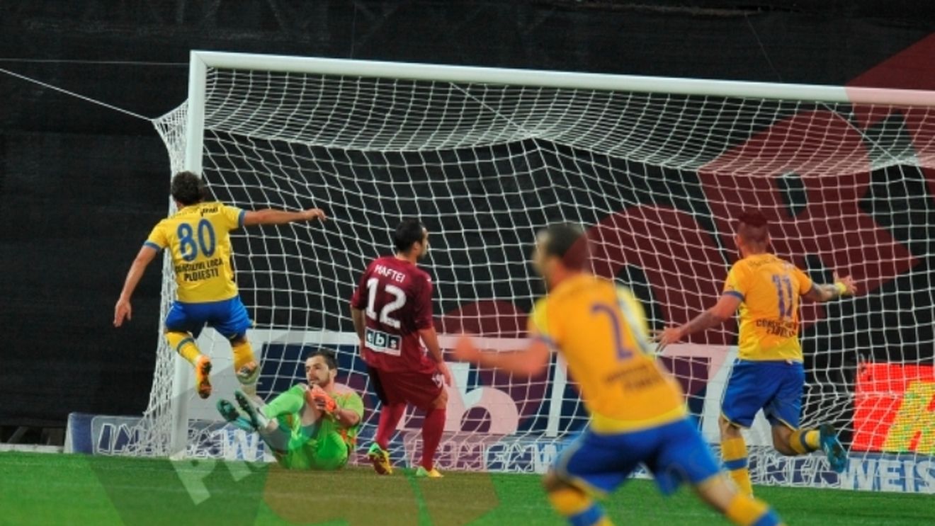 CFR nu reușește să lege două victorii, Felgueiras se gândește încă la Europa: "Acum suntem plătiți, suntem mai liniștiți"