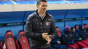 Cornel Dinu despre situația lui Gâlcă la Steaua: "Arată ca un funcționar resemnat, care primește ordine". Ce a spus despre Rapid