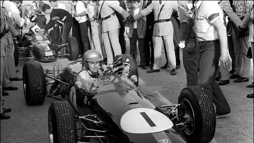 Fostul campion mondial de Formula 1, Jack Brabham, a încetat din viață la 88 de ani