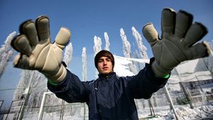 Cojocaru habar n-avea că este urmărit de Liverpool!** "Cormoranii" au fost impresionați de încă un portar din Liga I