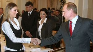 Fosta gimnastă Alina Kabaeva va conduce un grup mediatic apropiat Kremlinului