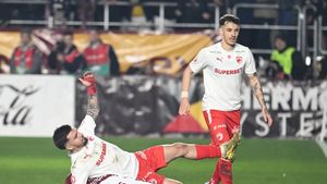 Dinamo, fără soluții în atac, decimată în apărare: Zeljko Kopic are mari bătăi de cap în defensivă după eliminarea lui Matteo Duțu. Cine joacă fundaș central cu Universitatea Craiova?