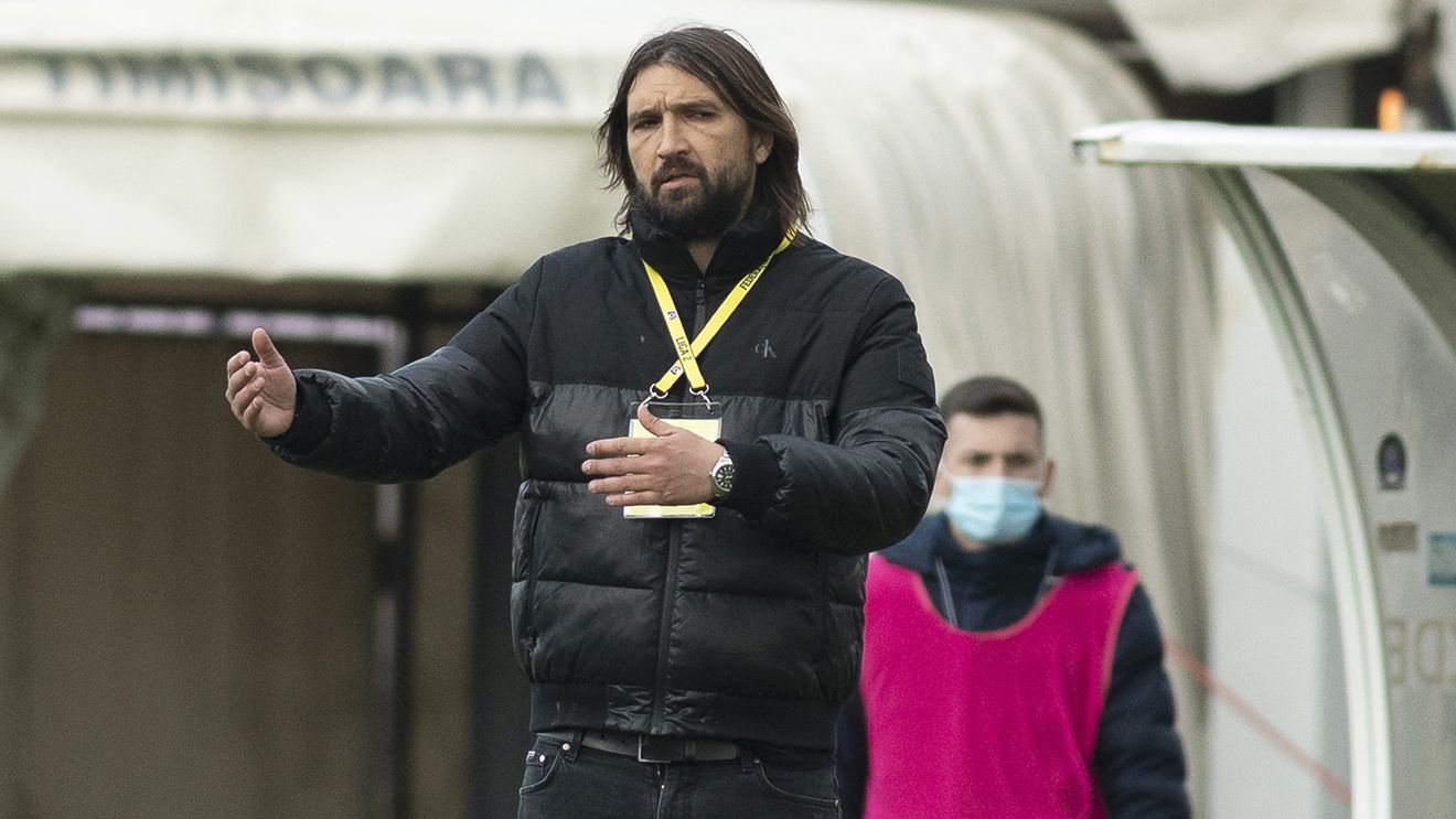 BREAKING NEWS | Dan Alexa și-a anunțat demisia de la ASU Poli Timișoara: „Erau doar două variante!” Anunțul antrenorului, după umilința cu Mioveni