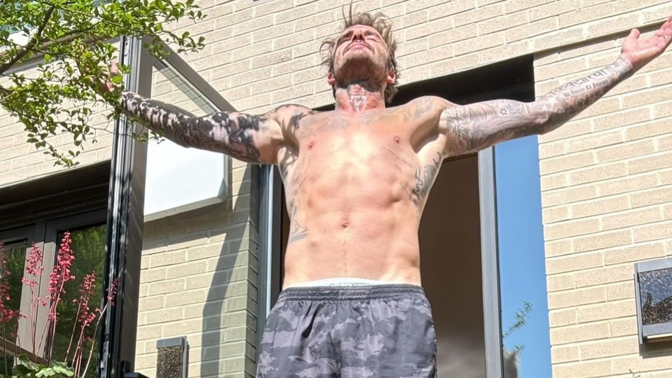 „E horror!”. Transformarea şocantă a lui David Beckham, după ce a apărut la TV şi nu putea să râdă din cauza unei operații estetice