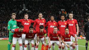 Un fost jucător legendar de la Manchester United crede că Dan Petrescu se va descurca de minune la Jeonbuk: „Se potrivește bine cu filosofia clubului”
