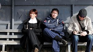 „Întru peste ei și dacă-s goi!"