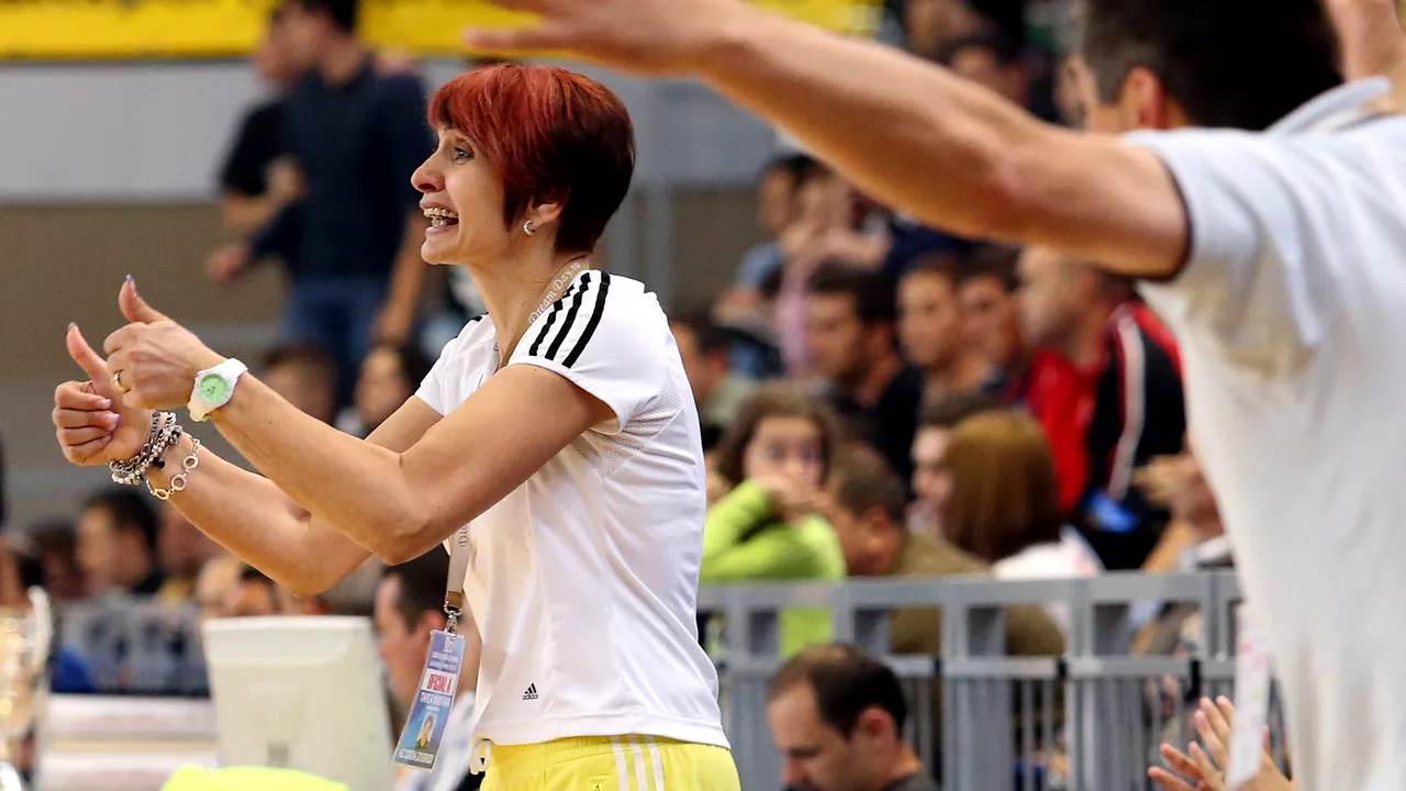 Mariana Tîrcă a decis să înființeze o școală de handbal, fiind inspirată și de succesul lui Hagi! Unul dintre oamenii care au stârnit rivalitatea Oltchim - Rulmentul s-a oferit să sprijine proiectul