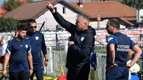 Viitorul Pandurii a scăpat de interdicția la transferuri, Călin Cojocaru a ”betonat” defensiva cu doi fundași. În schimb, gorjenii au pierdut un jucător la comisii