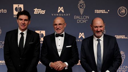 🚨 LIVE Balonul de Aur 2026. Luis de la Fuente, antrenorul anului 2026