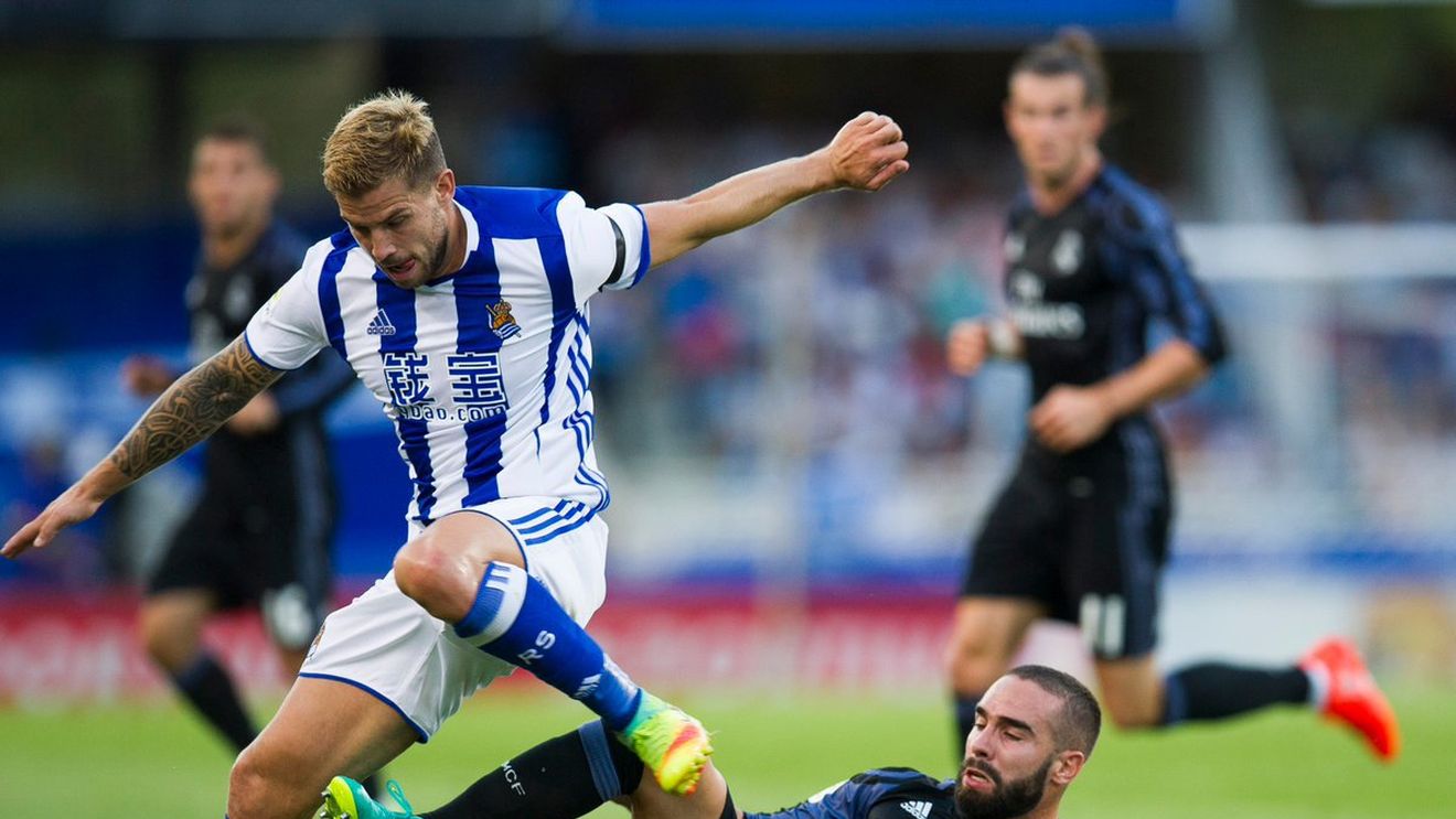 Bilbao i-a adus înlocuitor lui Laporte! Echipa lui Cristi Ganea a transferat un fundaș de la rivala Sociedad, care a fost și pe lista Barcelonei