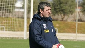 Victor Becali: "Mi-aș dori din totul sufletul ca Hagi să revină la echipa națională"