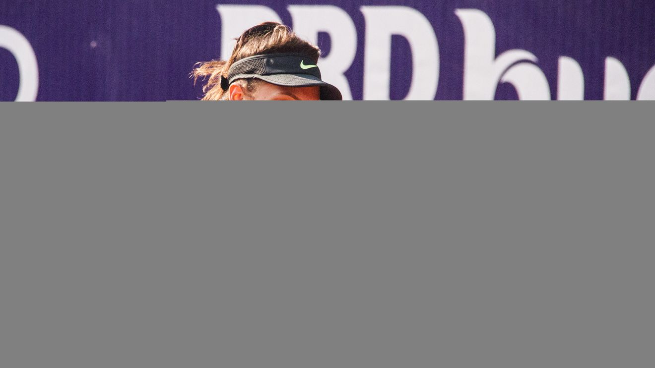 A pierdut 11 game-uri la rând în fața Irinei Begu, dar Jaqueline Cristian a crezut în victorie în optimile BRD Bucharest Open: "Până la 4-1, nu am simțit niciun fel de presiune din partea ei. Dar, m-am retras, încă nu știu nici eu de ce. Am simțit că am meciul în mână și îl scap printre degete"