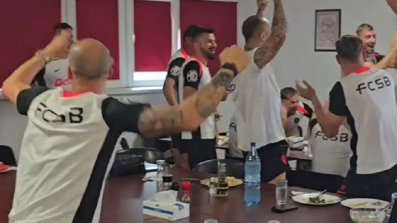 David Popovici a declanșat nebunia la FCSB prin cursa lui magnifică pentru aur! Imagini senzaționale cu fotbaliștii lui Becali: au urlat și s-au bucurat ca și cum ar fi câștigat ei medalia mondială