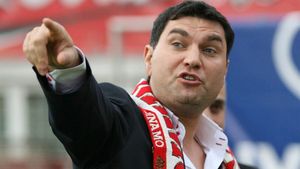 Borcea: "Zotta nu e decât un mercenar! Zotta: "Borcea, tu ai terminat liceul?!"