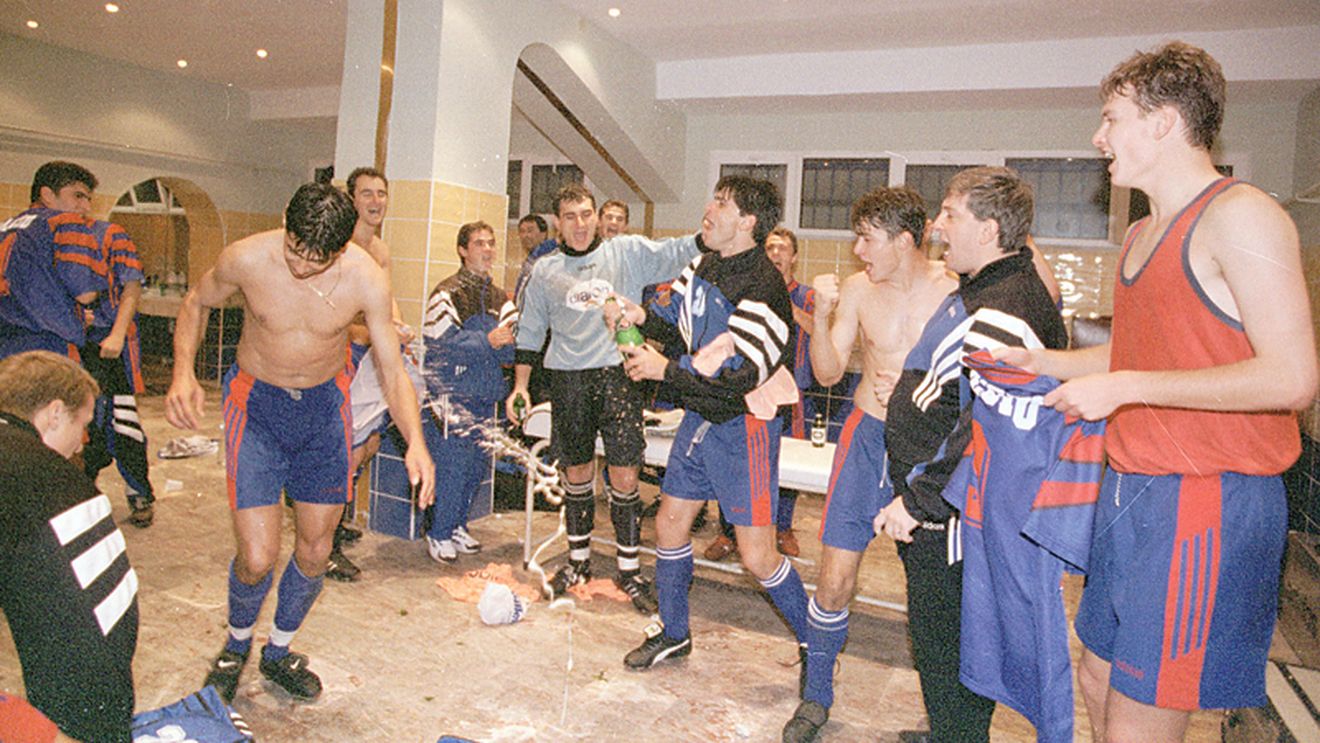 Fostele glorii ale Stelei recunosc: "Doar o minune ar mai putea aduce titlul in Ghencea!"