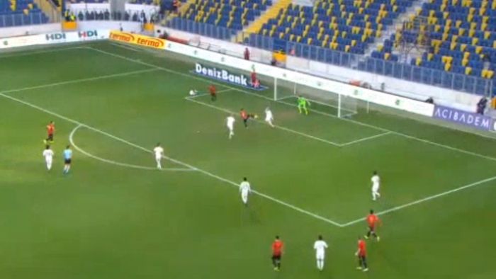 VIDEO | Așa a marcat Bogdan Stancu în poarta lui Silviu Lung Jr.
