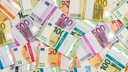 Britanicii au avut marea revelație: „Românul complet necunoscut e cel mai bogat din istorie. Are o avere mai mare decât ei toți la un loc”