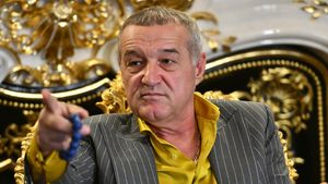 Scandal între Gigi Becali și Radu Paraschivescu. De la ce a pornit totul: „Minte fără strop de rușine! A scris cinci cărți deși spunea că îi lăcrimează ochii de la citit”