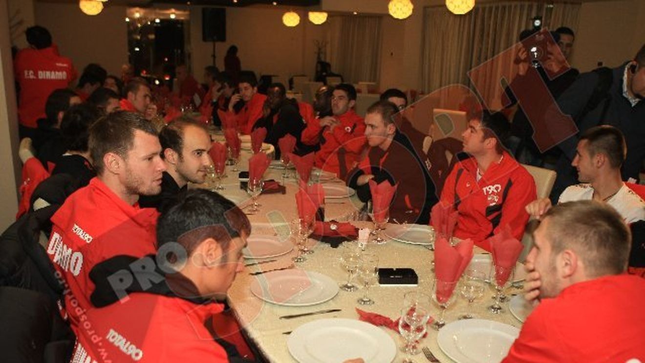 FOTO** Dinamoviștii au cinat la un restaurant cu specific libanez