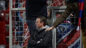 Un colaborator apropiat de-al lui Reghe "dă din casă": "Nu a dus lipsă de oferte, putea să plece dacă și-ar fi dorit"