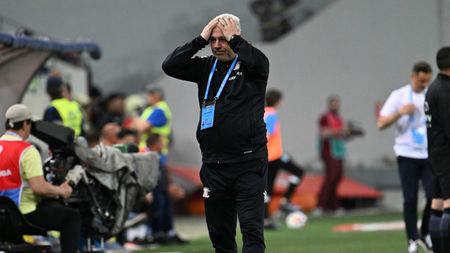 Cum a reacționat Marius Şumudică, după ce i s-a spus că victoria Rapidului a apropiat-o pe FCSB de titlu