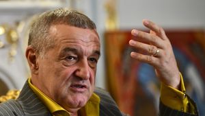 Anghel Iordănescu l-a dat în judecată pe Gigi Becali. De ce a recurs la acest gest extrem: „Am lăsat vorba avocatului, când urcam în avion”