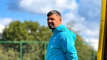 Performanță cu care puțini se pot mândri! Florin Maxim, 150 de meciuri pe banca echipei Corvinul Hunedoara, într-un singur mandat