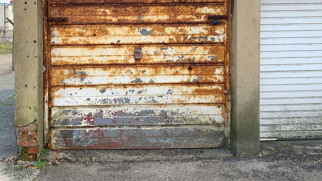 Campionul a ajuns pe stradă. A fost milionar, a spart toată averea şi a dormit în garajul unui prieten