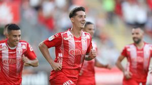 David Miculescu, titular la „dubla” cu Dunajska Streda din Conference League? Meme Stoica, anunț de ultima oră despre transferul atacantului. „Sunt șanse foarte mari să se facă!”