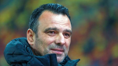 Toni Petrea a dezvăluit ce i-a spus lui Ianis Stoica și cum explică schimbarea lui Constantin Budescu în FCSB - Rapid: „Trebuia să facem asta!”