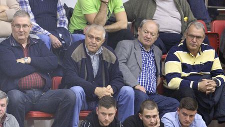 Suporterii de lux ai CSA Steaua: Munteanu, Stângă sau Birtalan