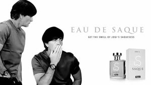 Replica savuroasă a lui Podolski când a fost întrebat despre gesturile scârboase făcute de Joachim Low :)