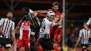 25 de transferuri pentru Dinamo în Liga 2! Începe revoluția la echipă: „Avem două liste”