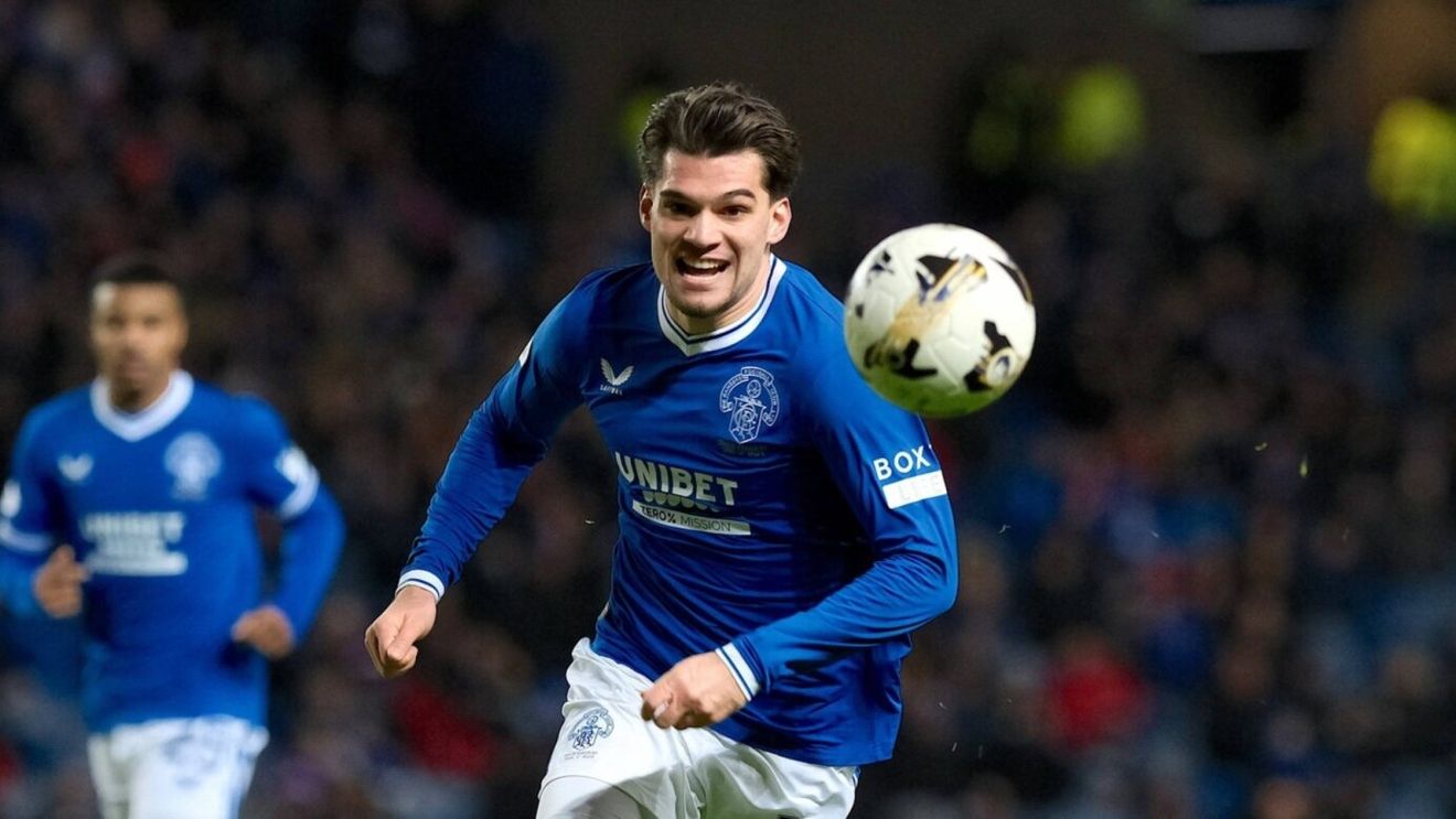 "Vor să-l fure pe eroul de 1.200.000 de lire sterline de la Rangers". Britanicii au aflat de transferul lui Ianis Hagi, pregătit în secret de "un club european"