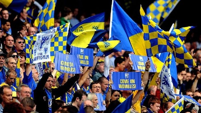 Caut jucători, ofer cazare în apartamentele fanilor! Comunicat oficial al unui club din Anglia: "Ne-ar fi de mare ajutor dacă ați putea face asta!"