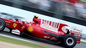 Ferrari dezminte că ar folosi reclame subliminale pe monopost