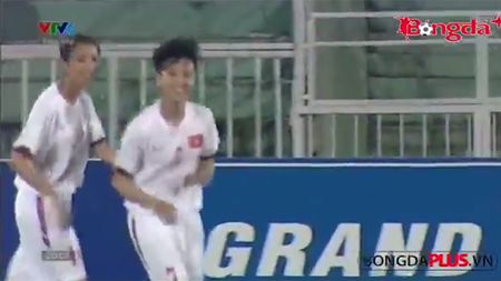 VIDEO | A marcat de două ori din corner, cu ambele picioare, în același meci