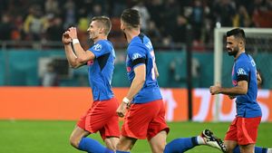 Cine transmite la TV Hoffenheim - FCSB