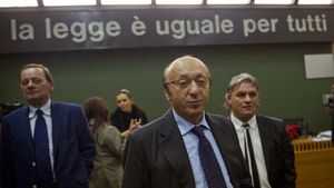 Un mesaj adresat lui Baldini i-a adus lui Moggi încă 4 luni de închisoare!