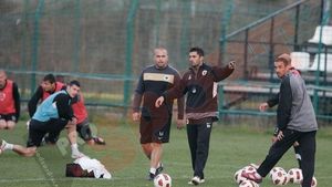 "U" face curățenie** Reinaldo și Cvirik și-au reziliat contractele