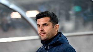 Cum a răspuns Nicolae Dică la cea mai umilitoare întrebare: „De ce stai doar o lună oriunde te duci?”