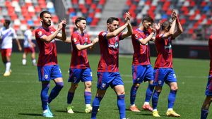 Revoluție în Ghencea: Steaua schimbă liniile pentru sezonul 2023-2024. „Dorim să alcătuim o echipă competitivă!” Doar patru fotbaliști sunt siguri de locul lor în lotul „militarilor” | EXCLUSIV