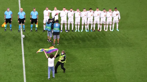 Moment uluitor petrecut înainte de Germania – Ungaria! Un fan a pătruns pe teren și a fluturat un steag LGBTQ | VIDEO
